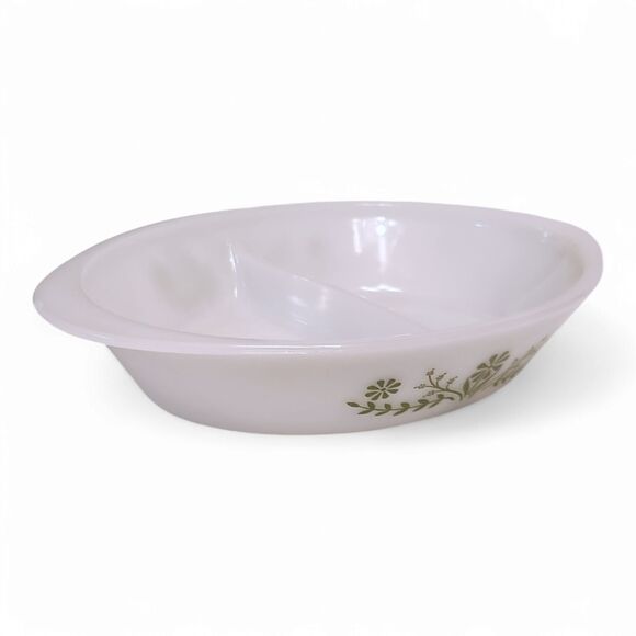 Vintage Glasbake Divided Casserole Serving Dish – White with Green Daisy Pattern - Picture 5 of 8